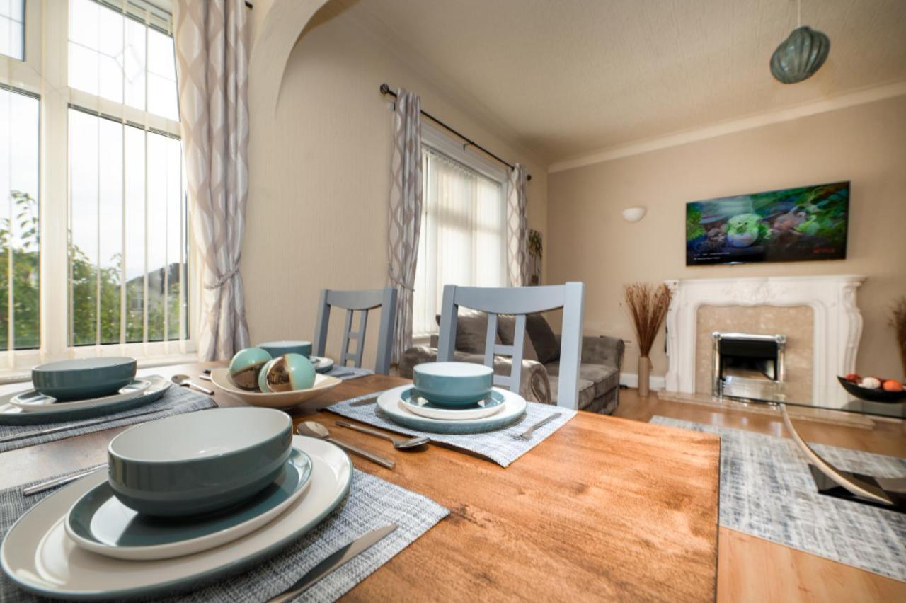Spacious Flat In Location With Parking Great Coates